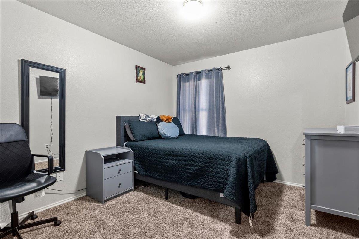 711 White Hawk Trl Property Photo 13