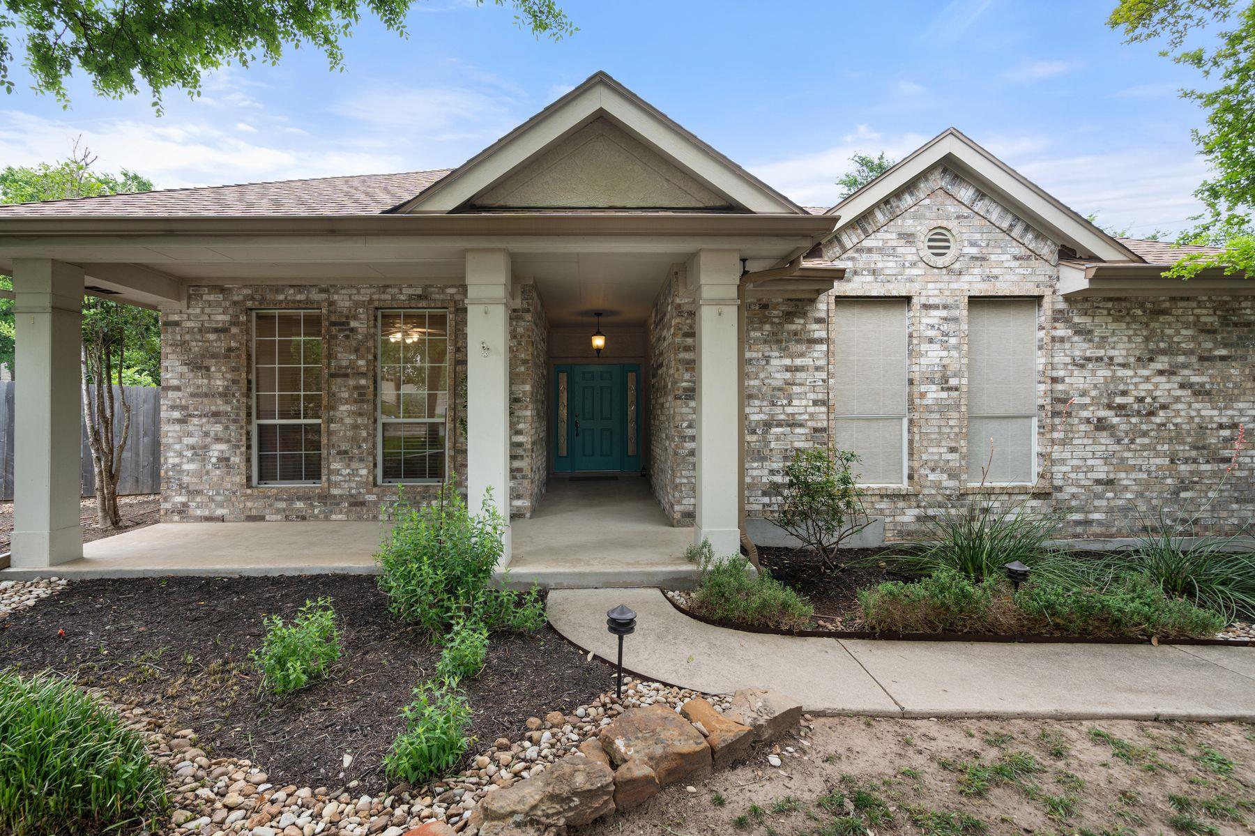 2812 Cascade Falls Dr Property Photo 5