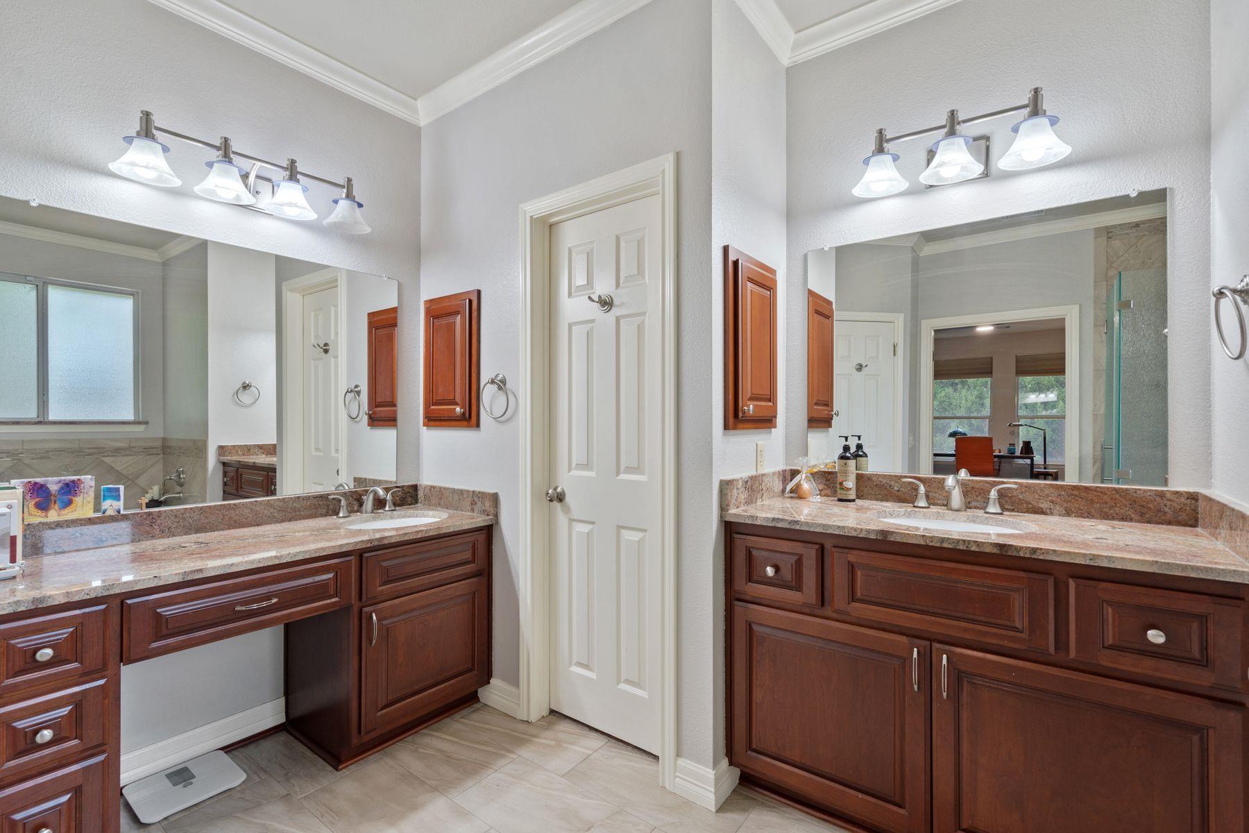2812 Cascade Falls Dr Property Photo 26
