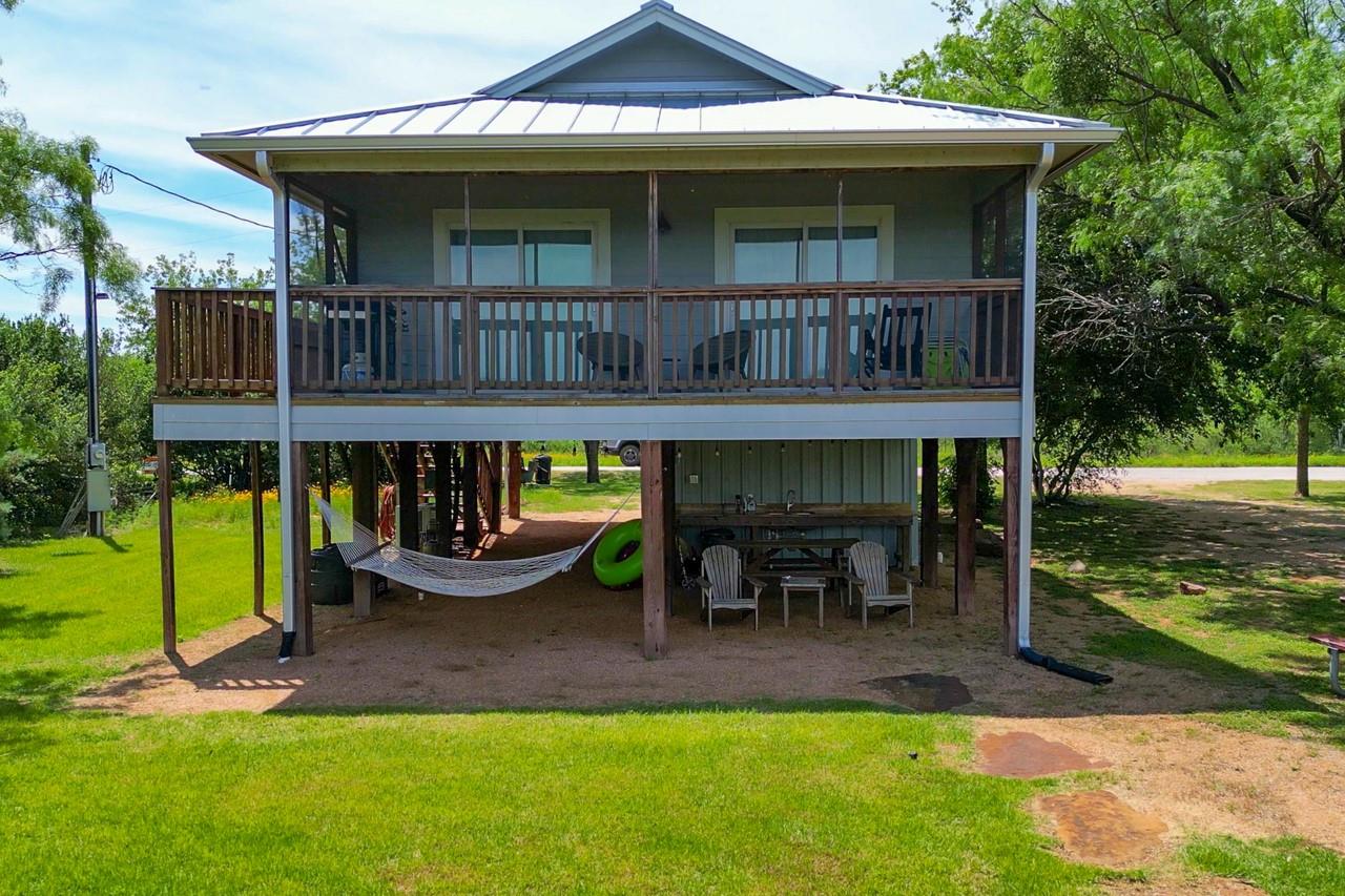 2433 County Road 102 None Property Photo 1