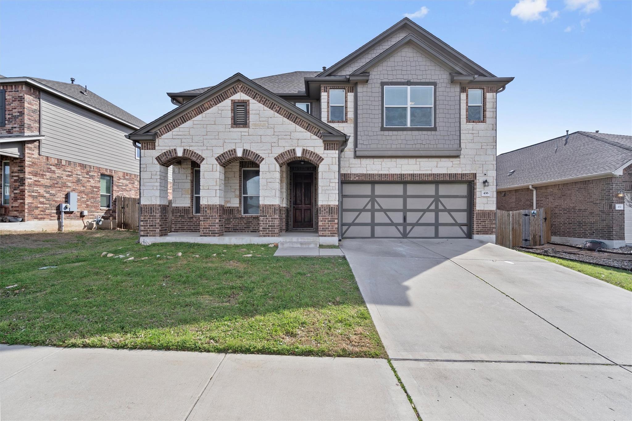 436 Sheepshank Dr Property Photo