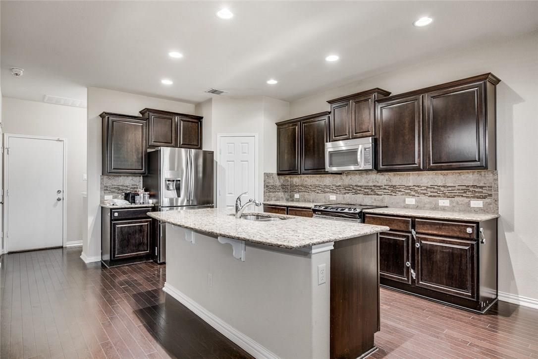 10120 Wading Pool Path Property Photo 6