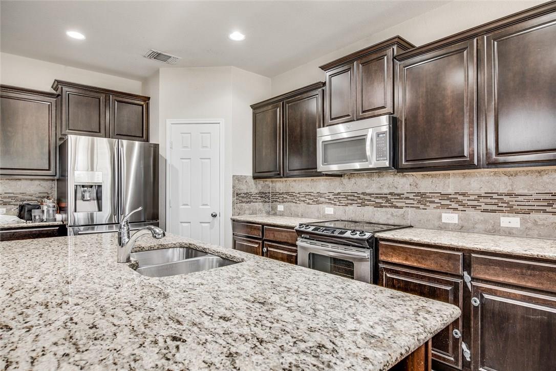 10120 Wading Pool Path Property Photo 8