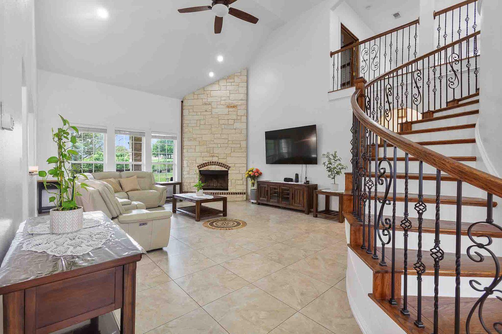 323 Woodbrook Trl Property Photo 15