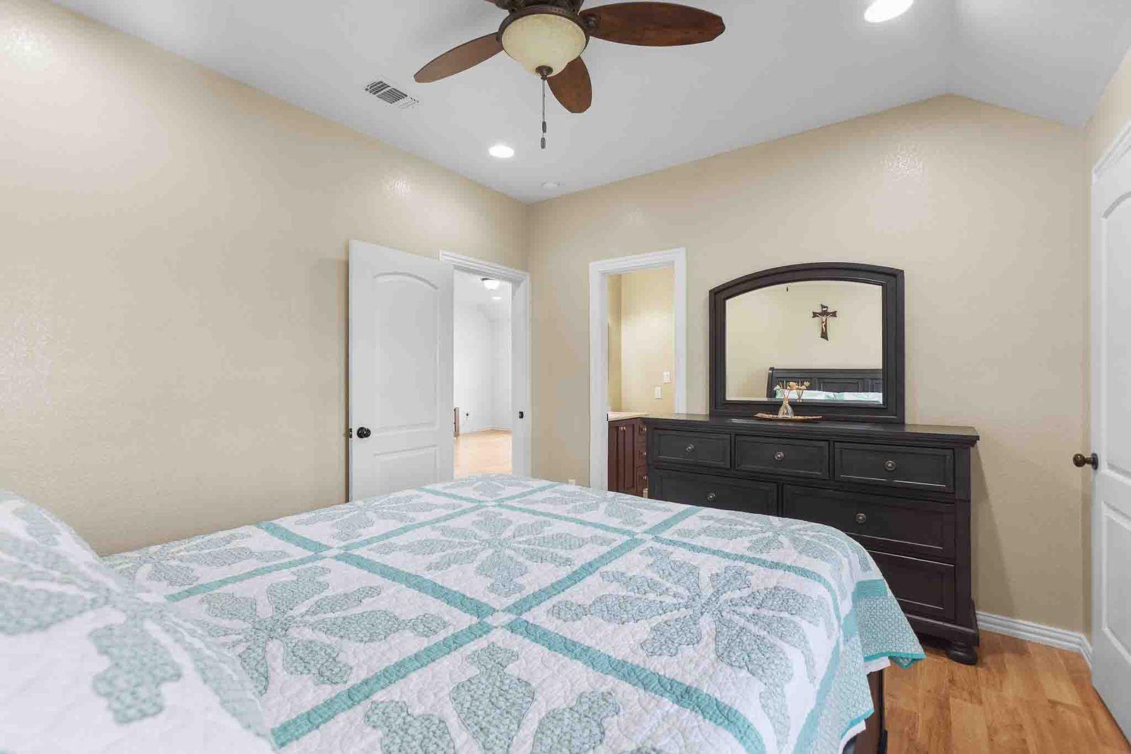 323 Woodbrook Trl Property Photo 20