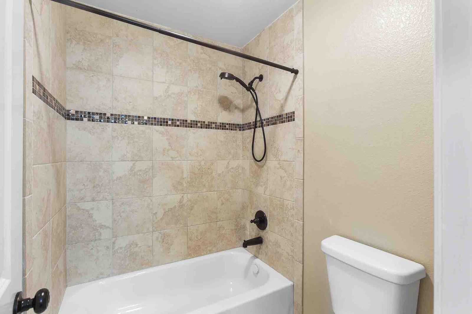 323 Woodbrook Trl Property Photo 25