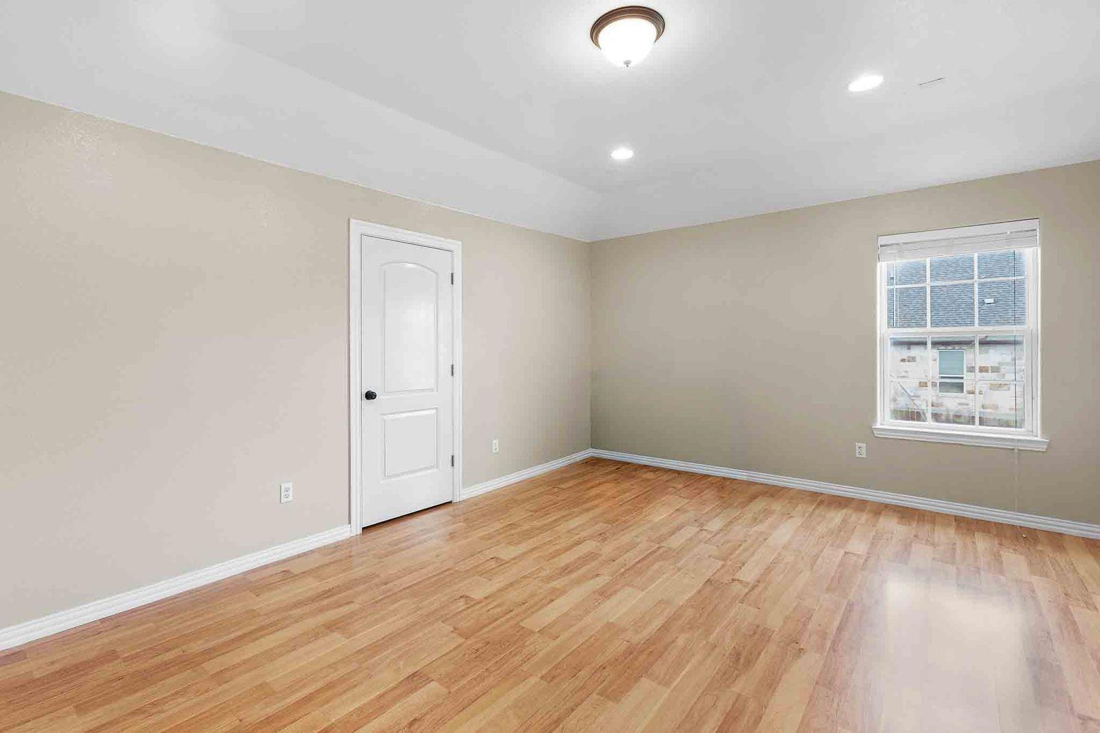 323 Woodbrook Trl Property Photo 27