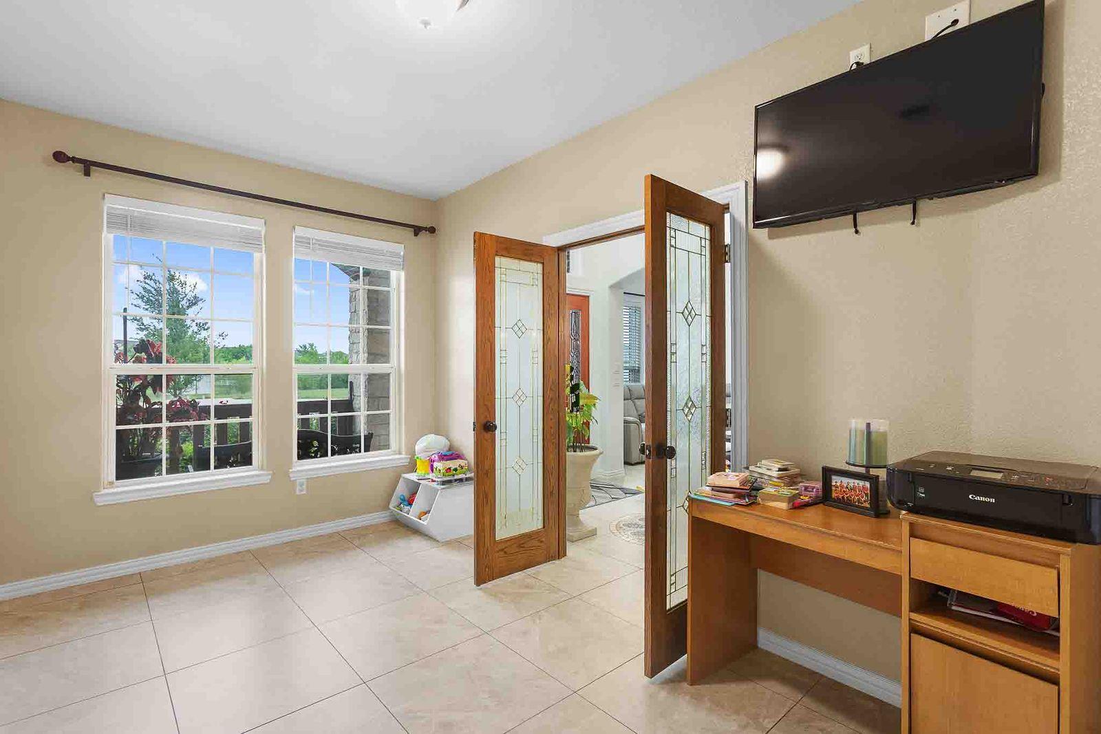323 Woodbrook Trl Property Photo 29