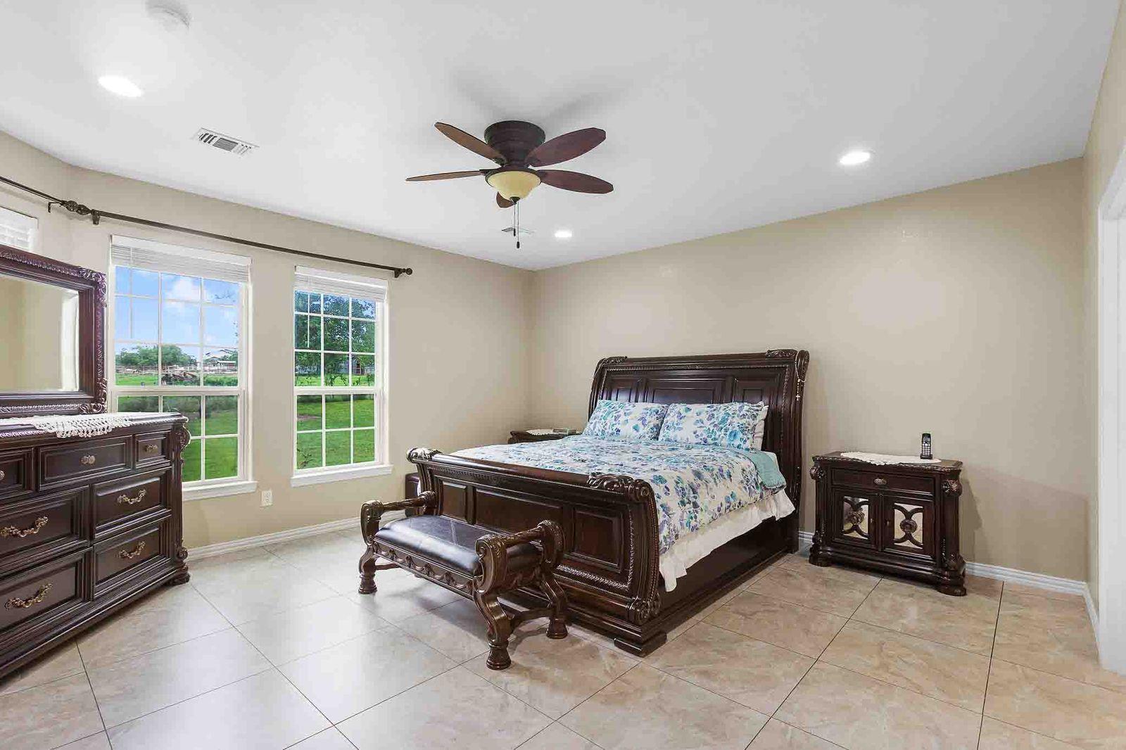 323 Woodbrook Trl Property Photo 33