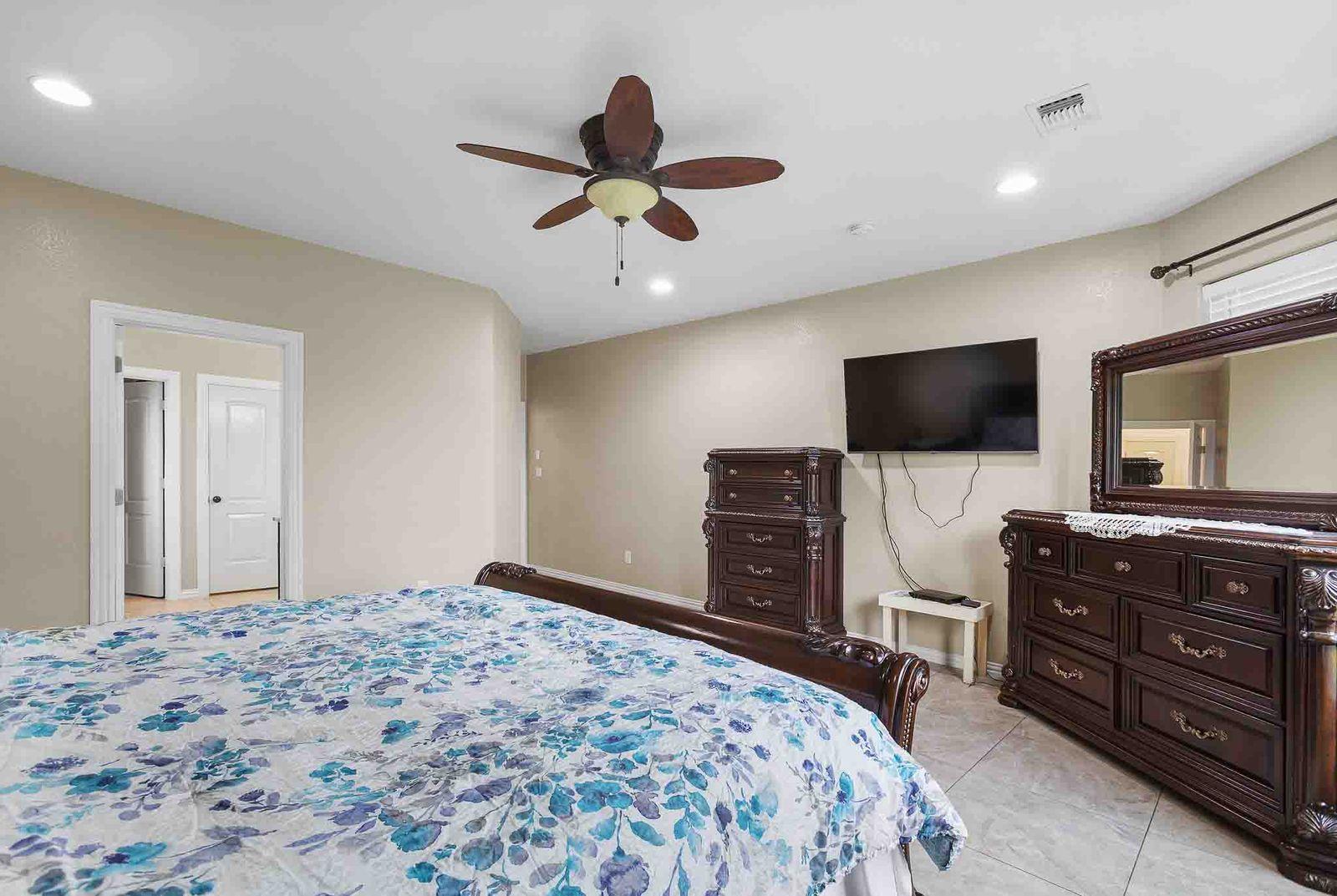 323 Woodbrook Trl Property Photo 34