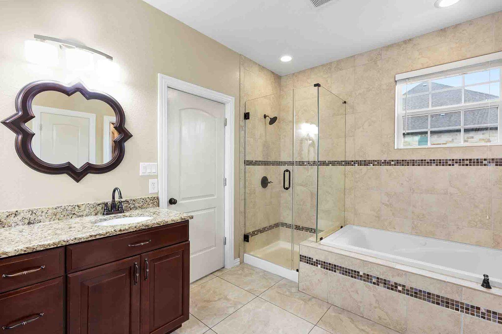 323 Woodbrook Trl Property Photo 36
