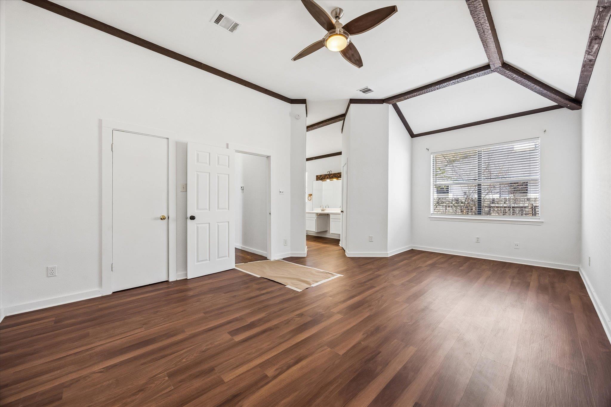 6502 Bramber Ln Property Photo 9