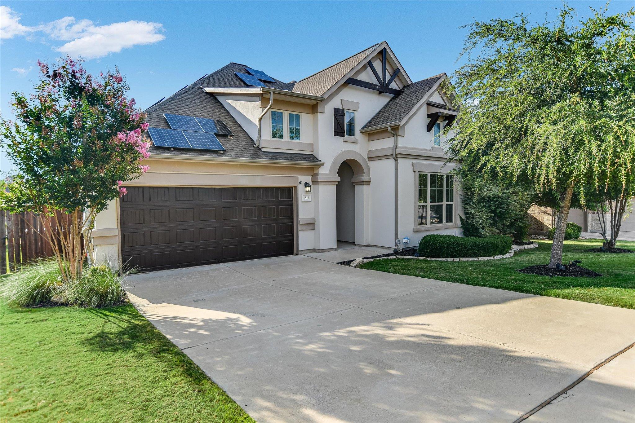 1817 Cherry Glade Trl Property Photo 1