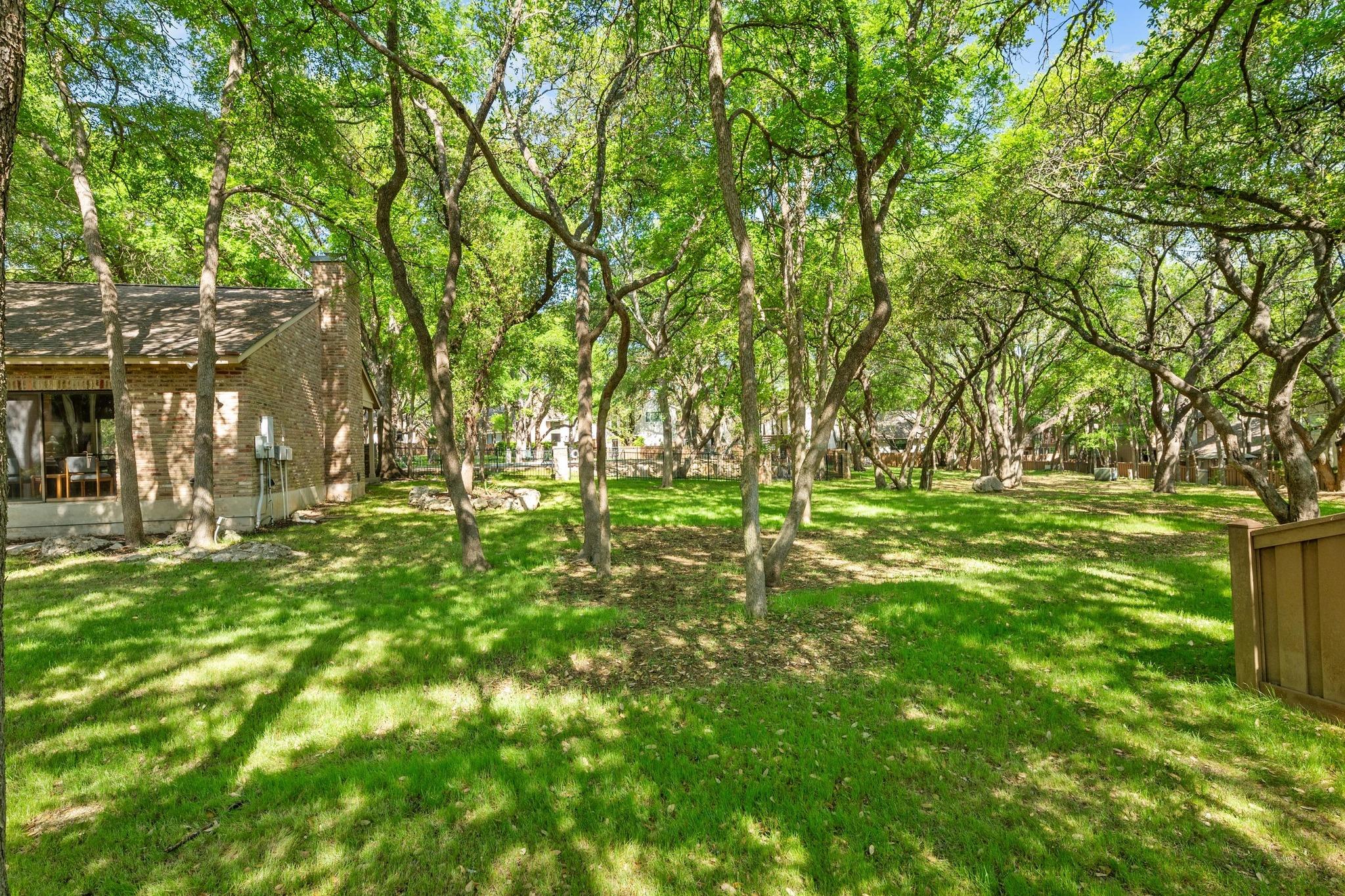 8224 Summer Place Dr Property Photo 8