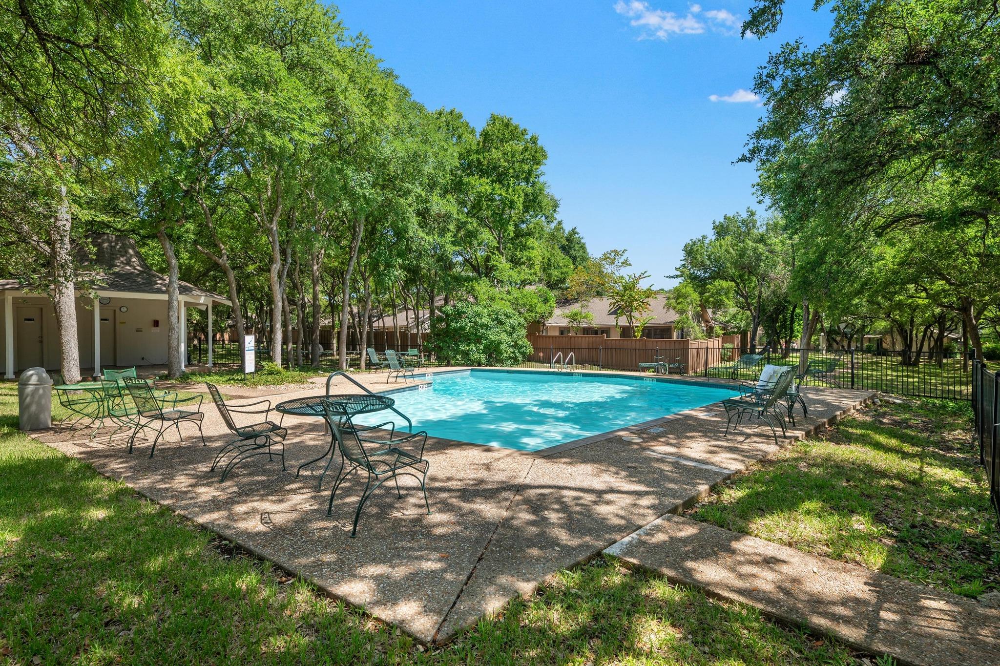 8224 Summer Place Dr Property Photo 38