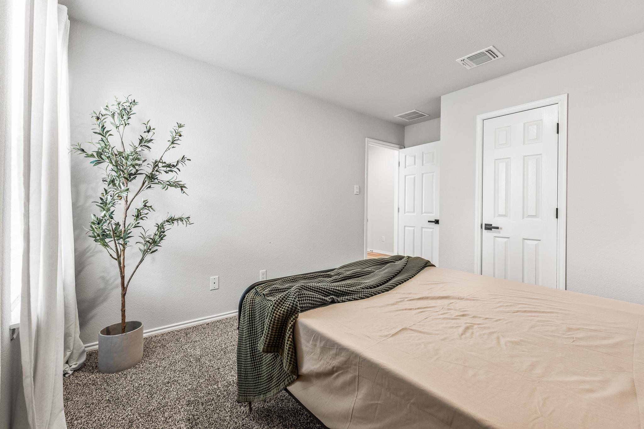 1427 Brookfield St Property Photo 8