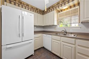 7909 Griffin Ct Property Photo 3
