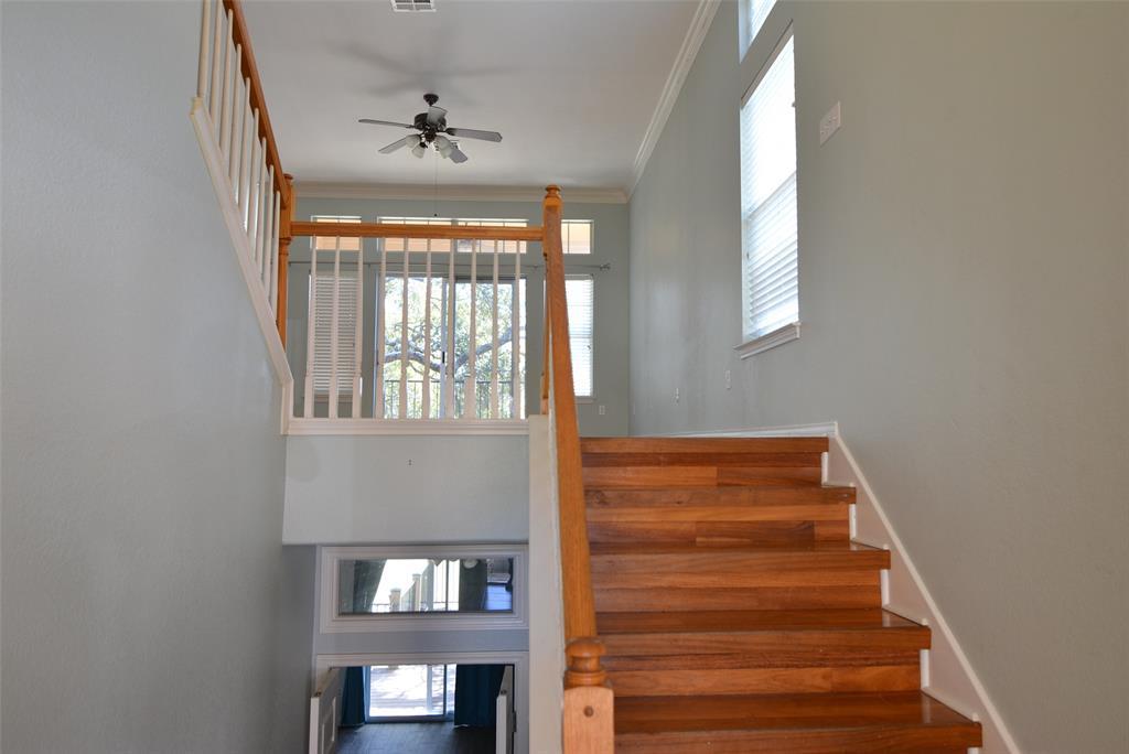 20975 Waterside Dr #35 Property Photo 3