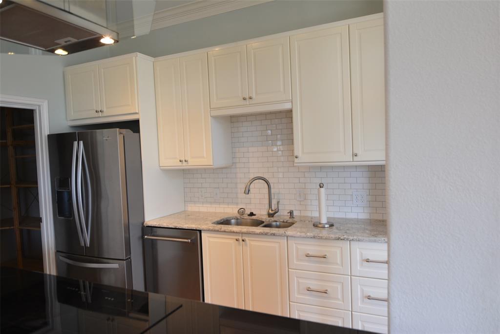 20975 Waterside Dr #35 Property Photo 7