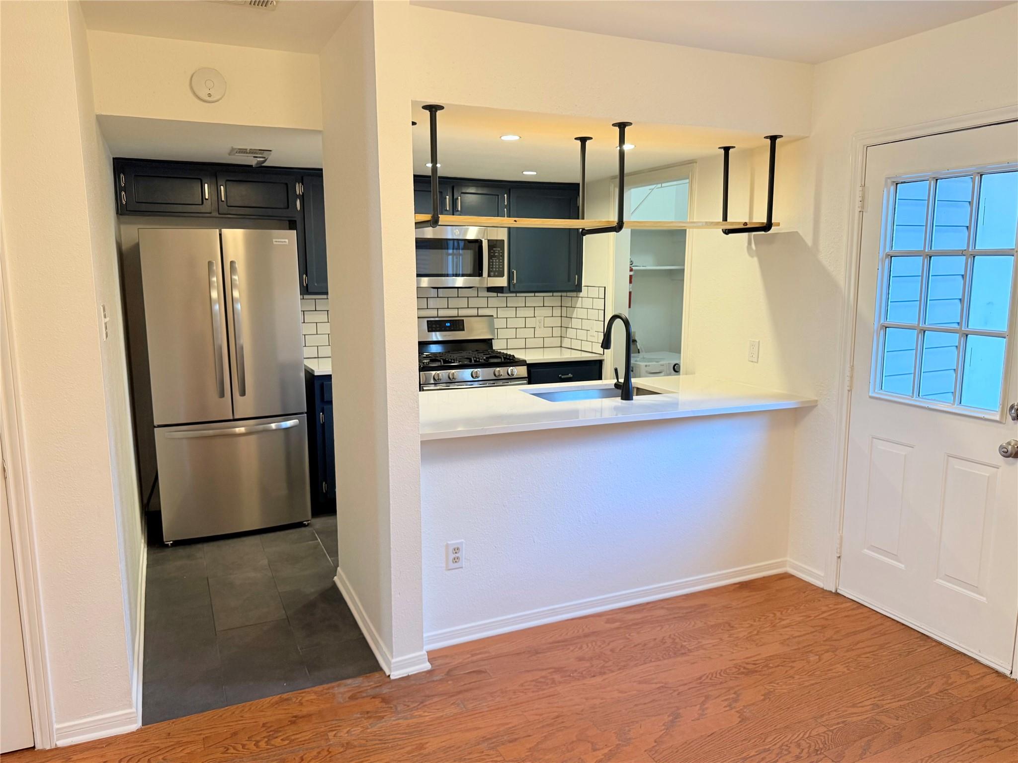 1904 Goodrich Ave #2 Property Photo 1