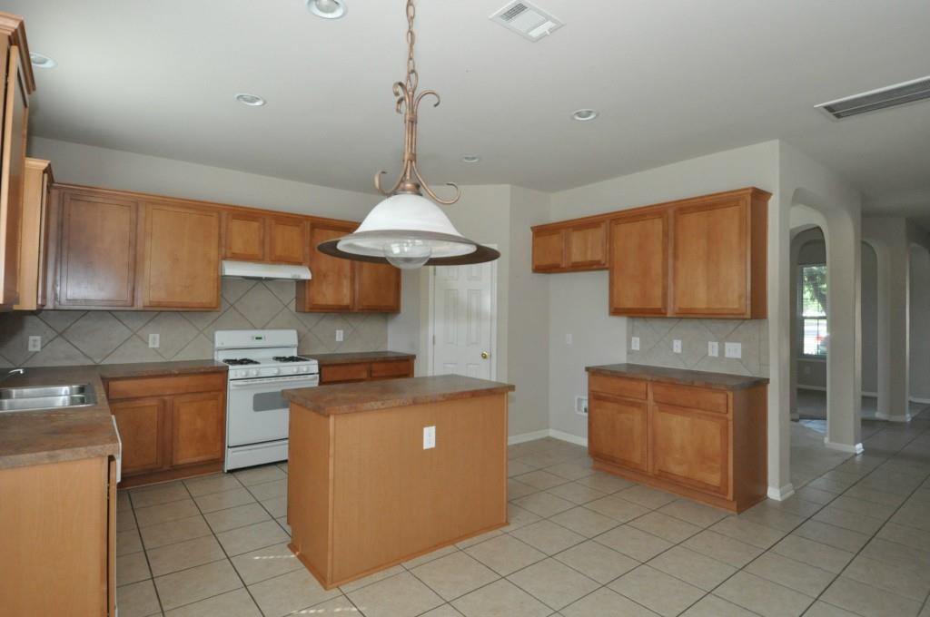 2708 Katie Cv Property Photo 3