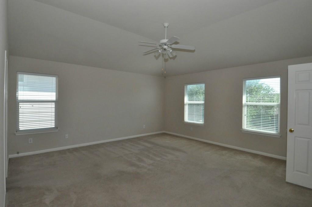 2708 Katie Cv Property Photo 10