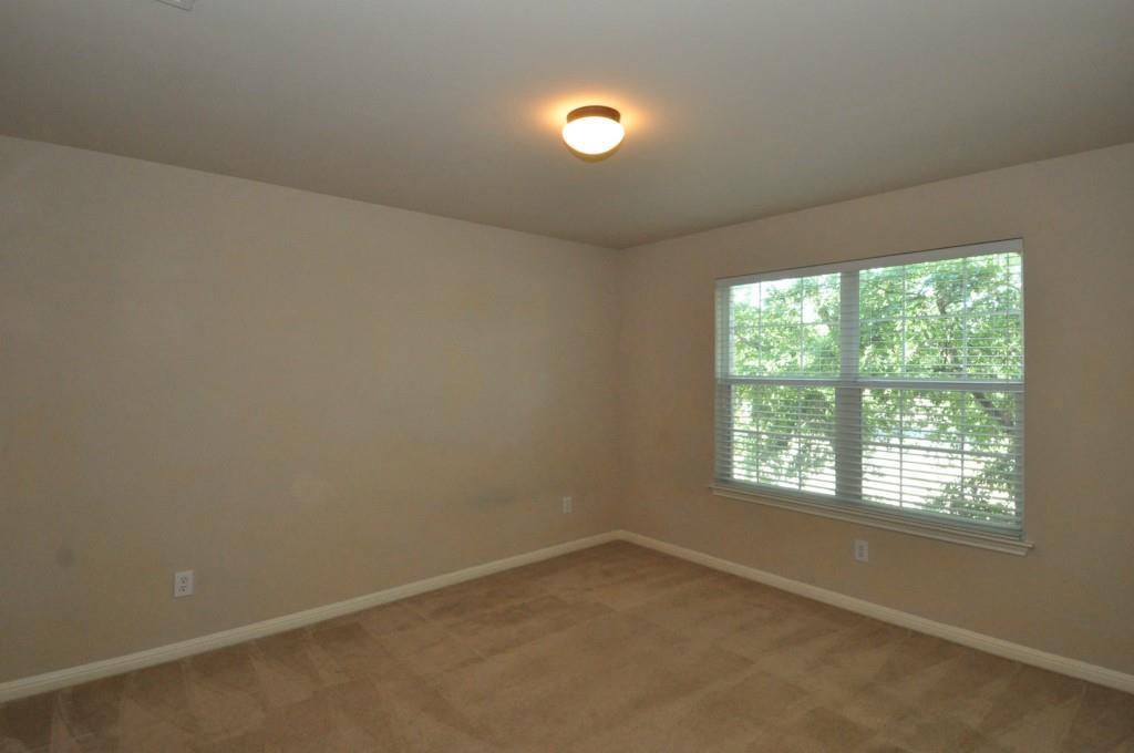 2708 Katie Cv Property Photo 13
