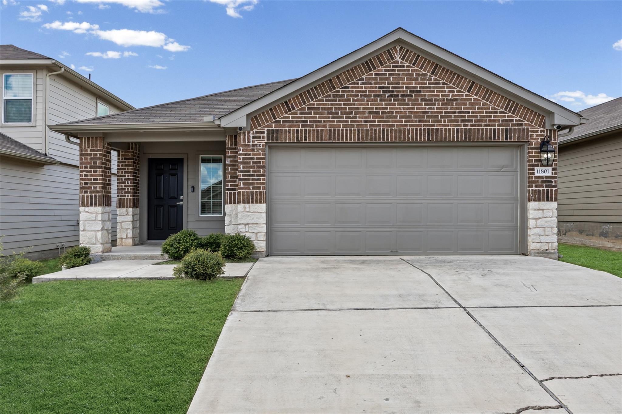 11801 Rush Ln Property Photo 1