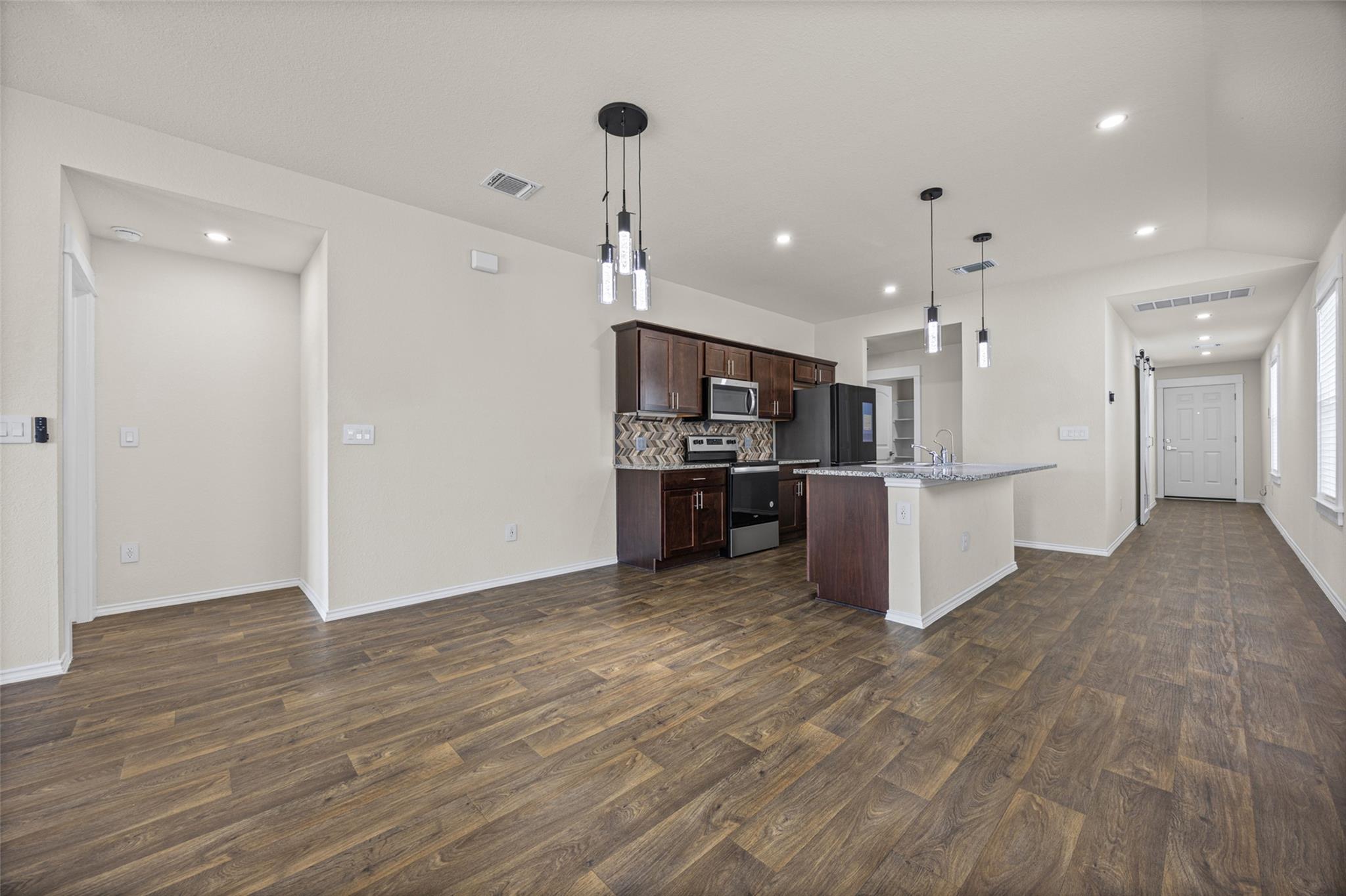 11801 Rush Ln Property Photo 8