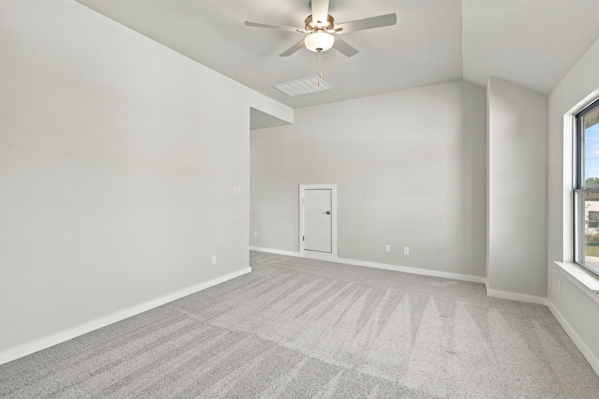 313 Ridgewell Loop Property Photo 28
