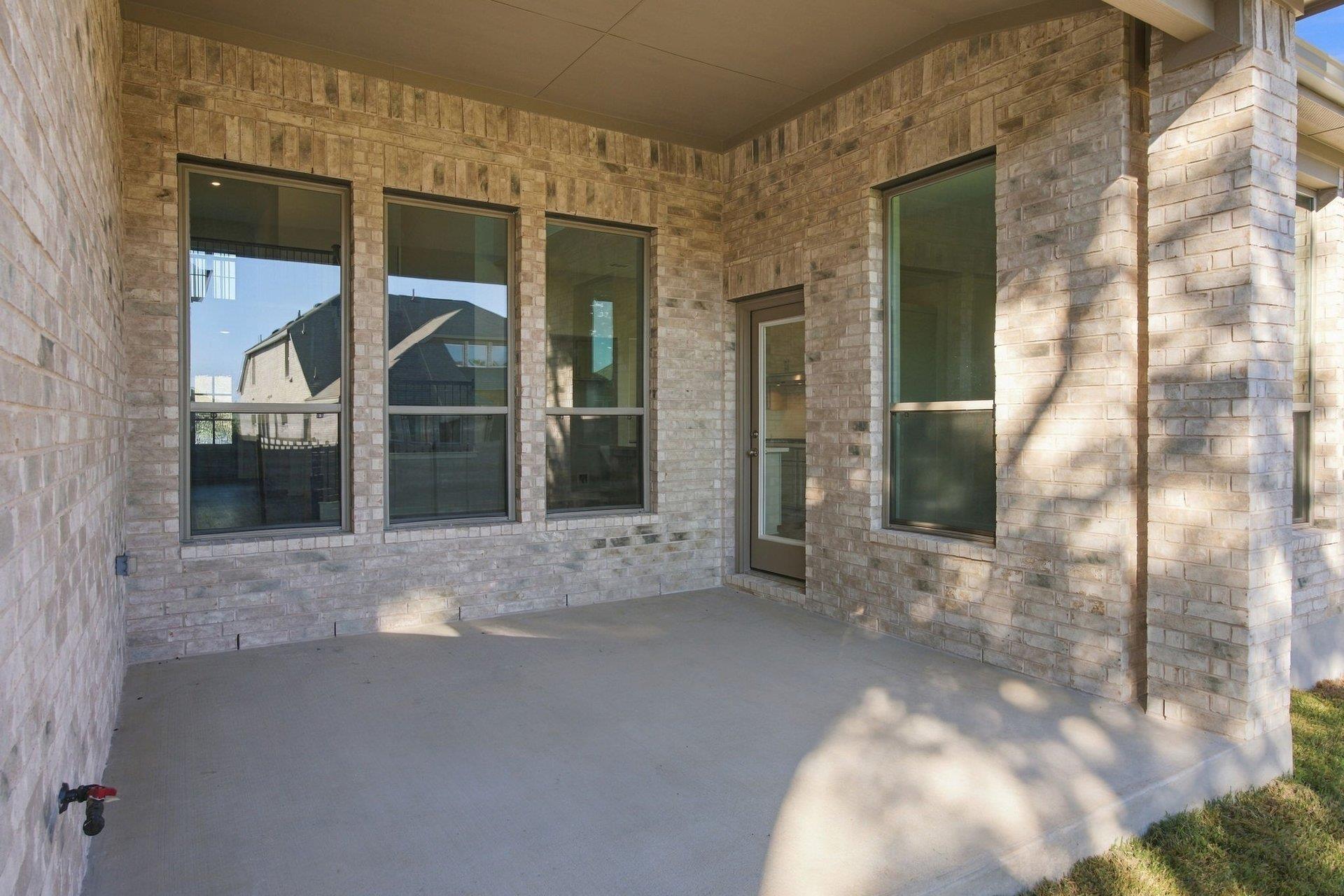 313 Ridgewell Loop Property Photo 32