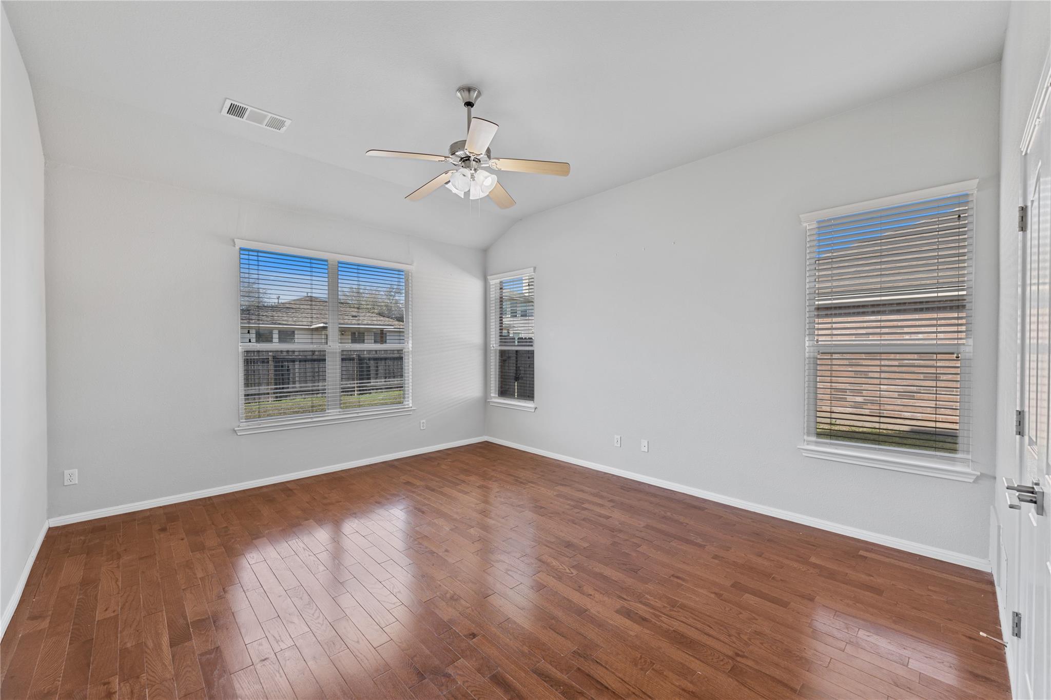 12017 Lansdowne Rd Property Photo 11
