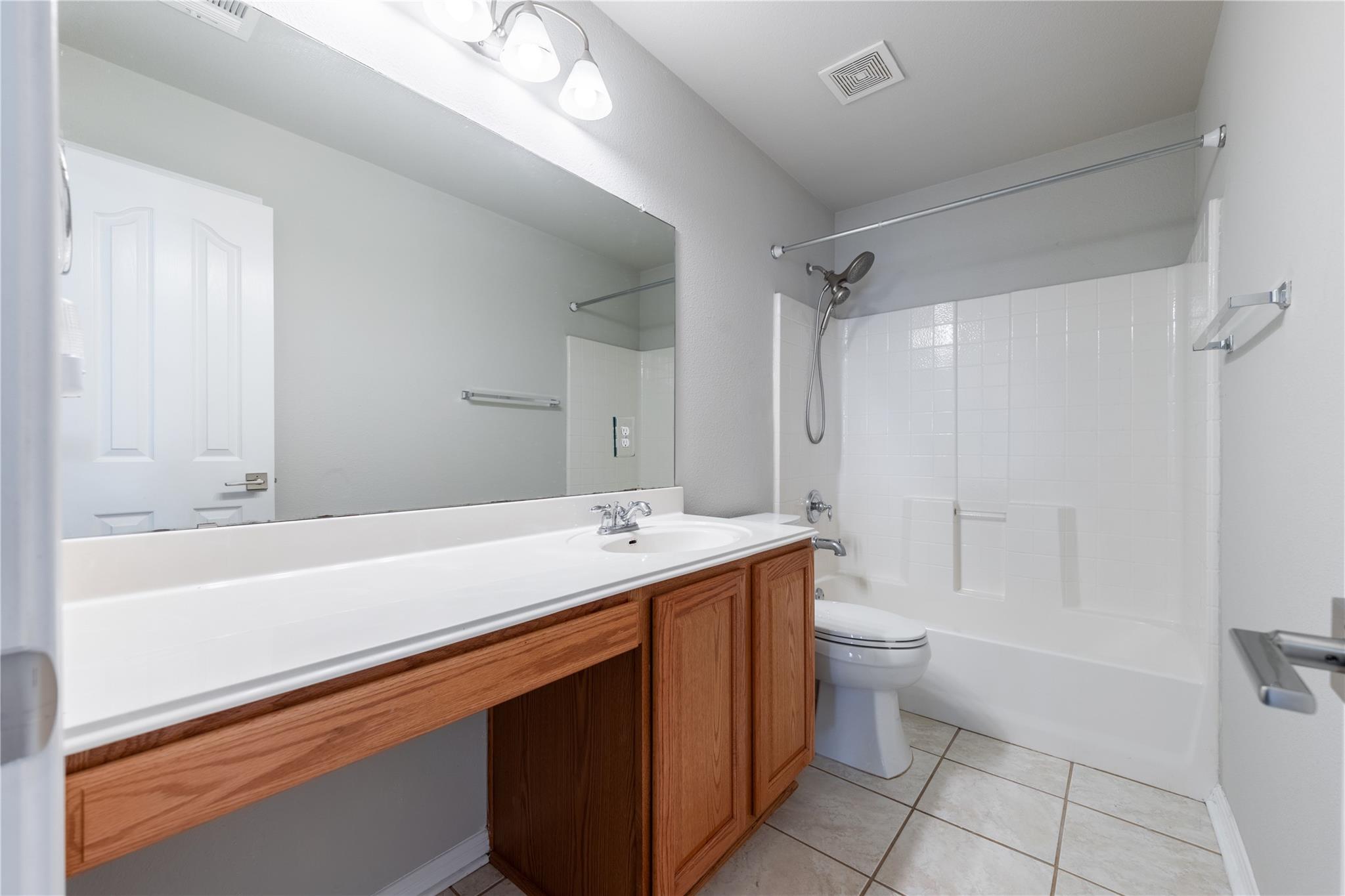 12017 Lansdowne Rd Property Photo 21