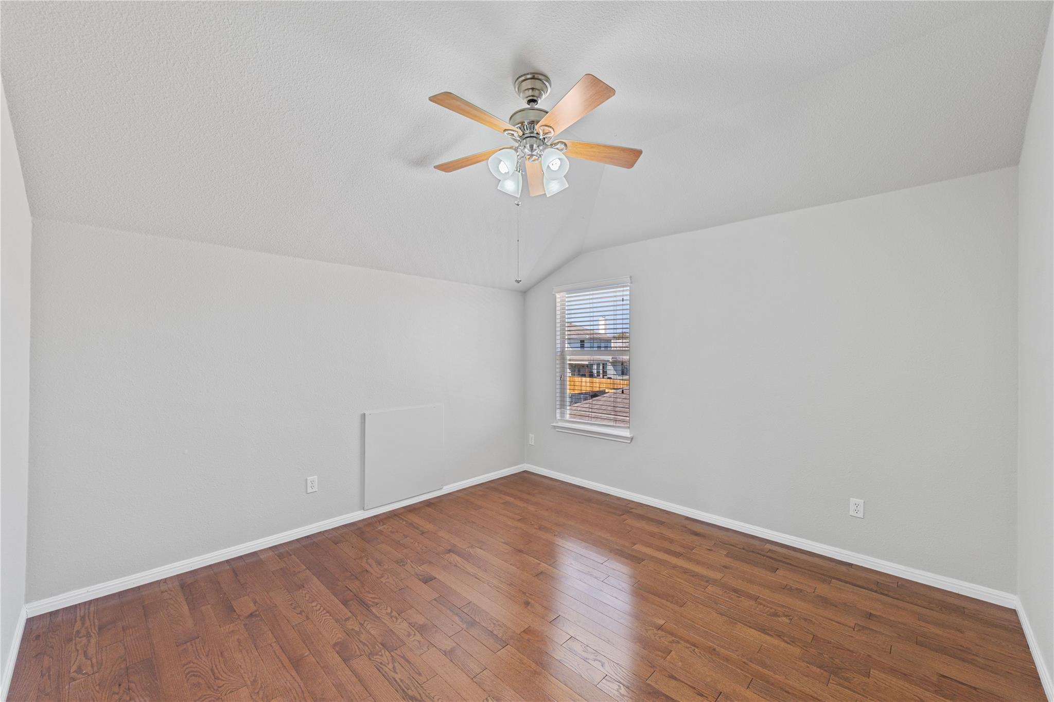 12017 Lansdowne Rd Property Photo 23
