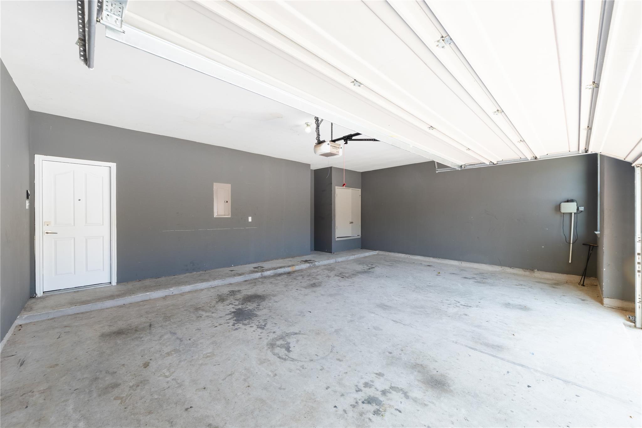 12017 Lansdowne Rd Property Photo 27