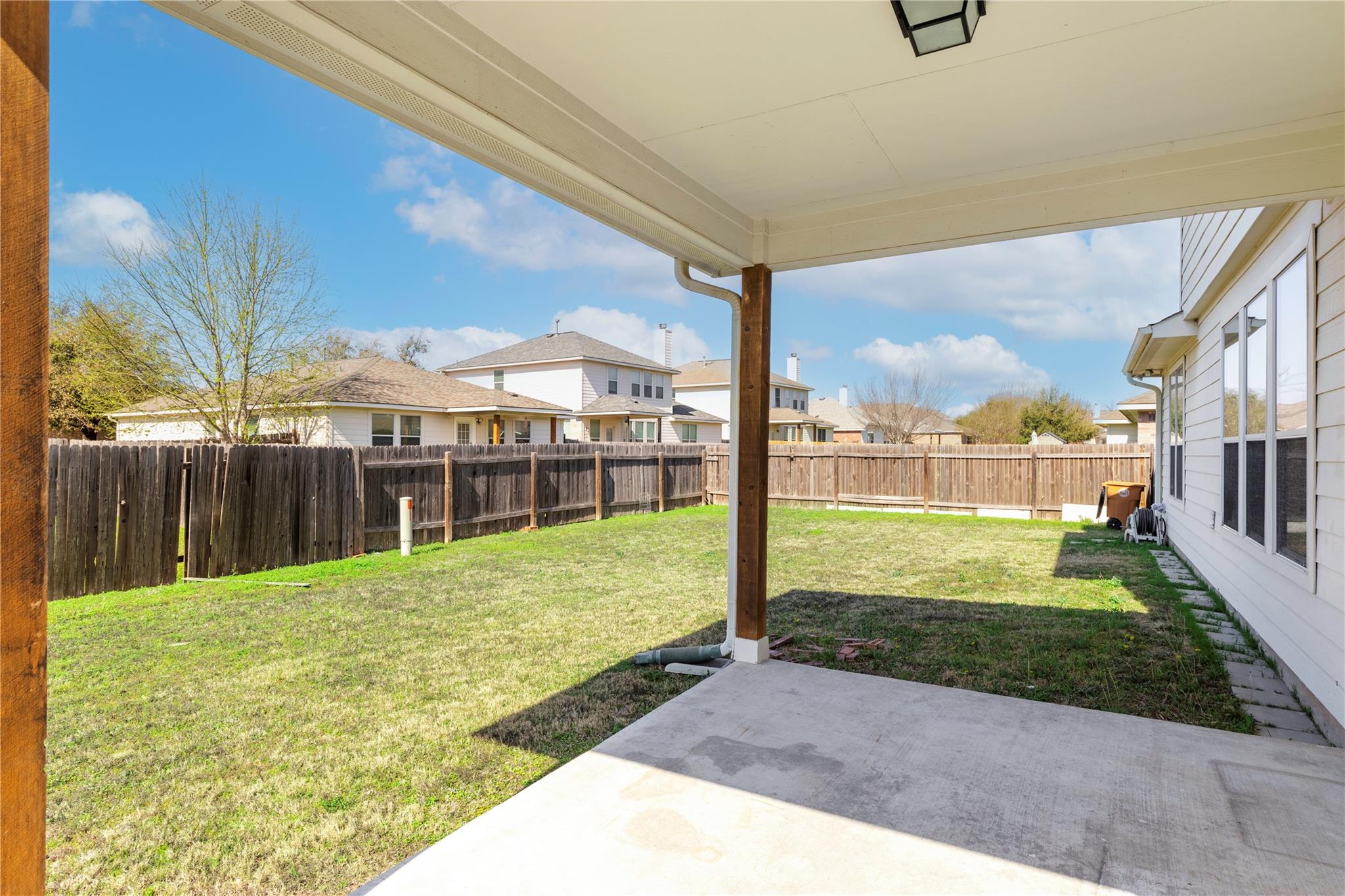 12017 Lansdowne Rd Property Photo 28