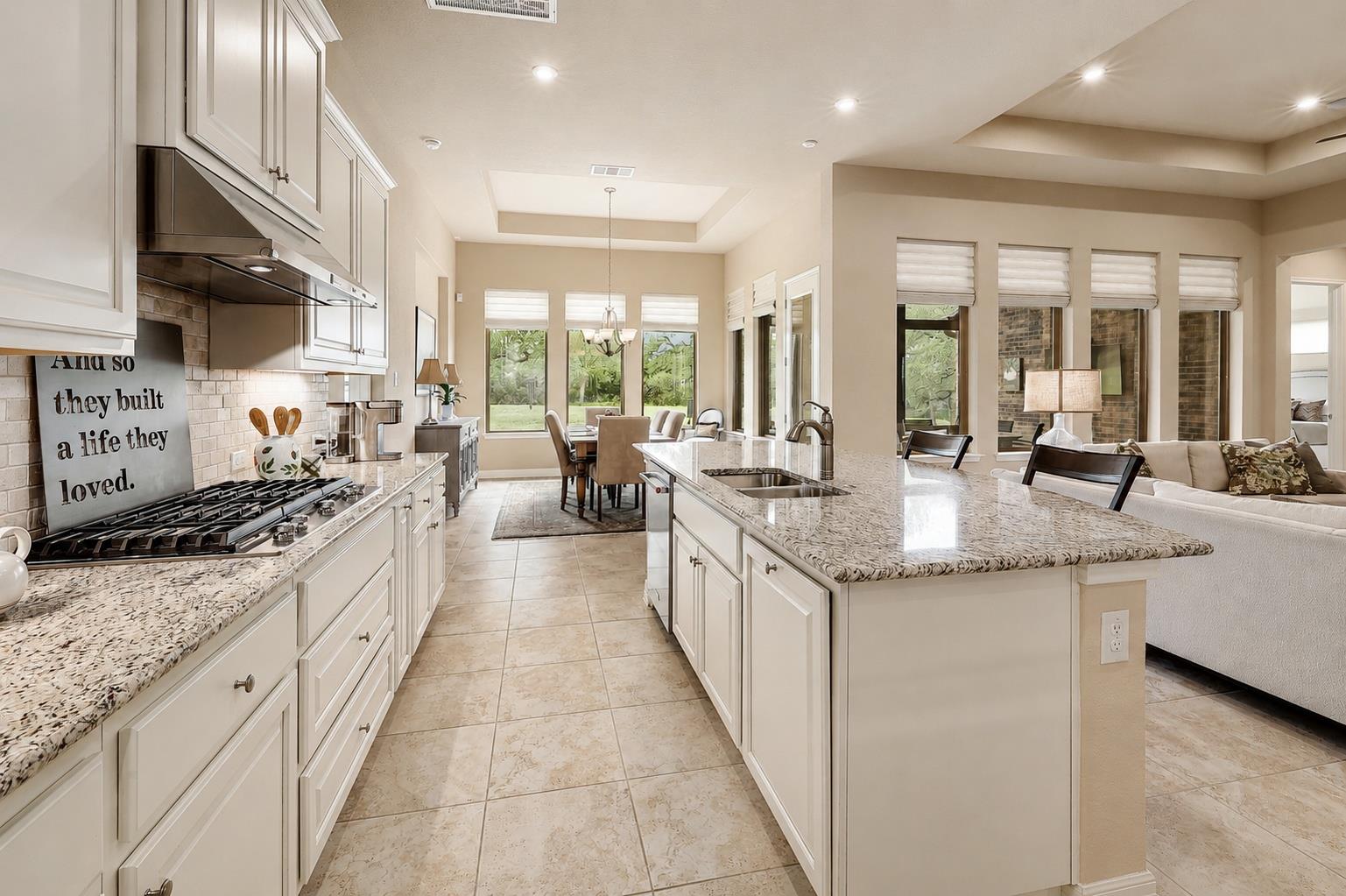 2285 Nature View Loop Property Photo 6