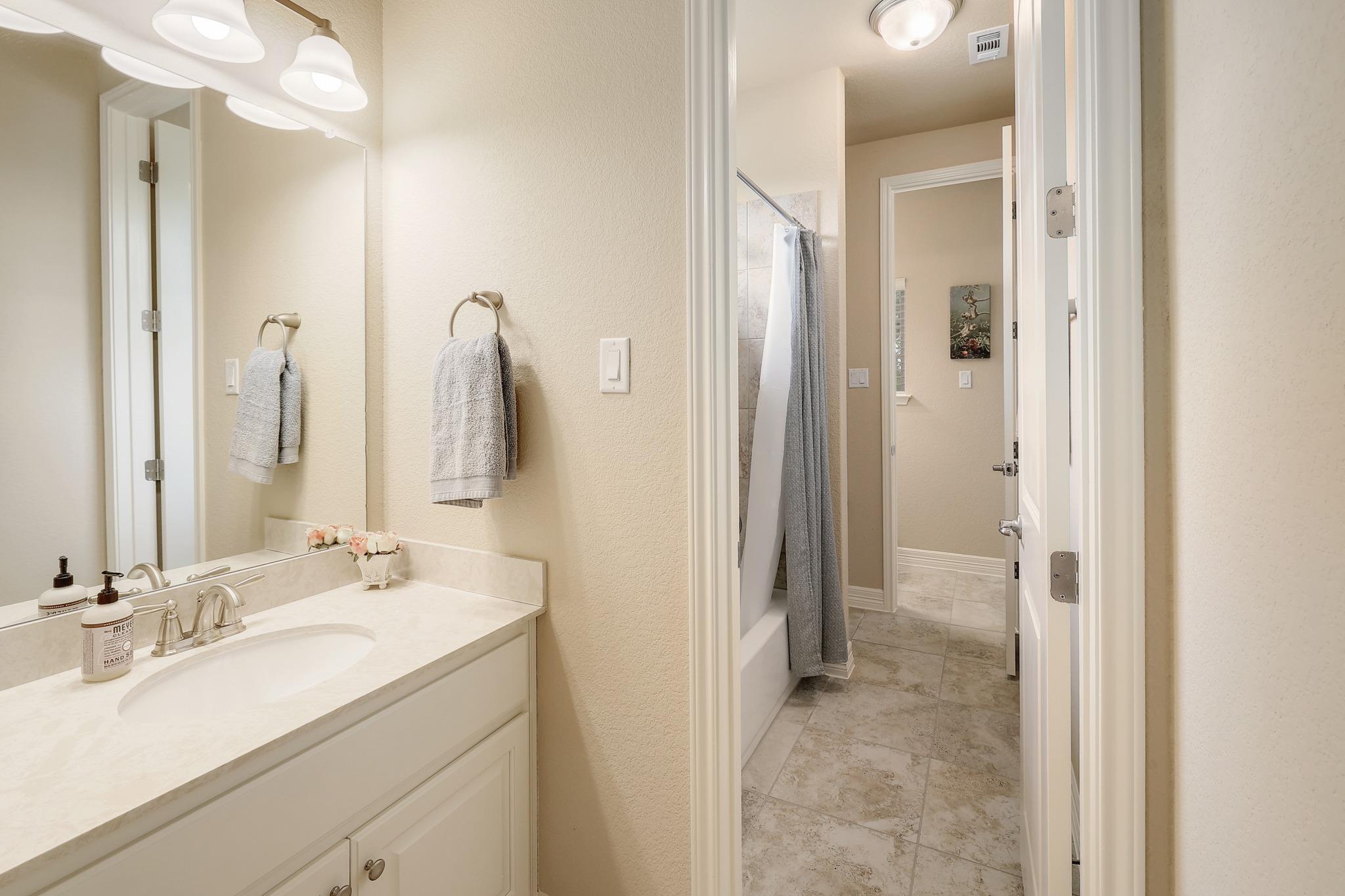 2285 Nature View Loop Property Photo 19