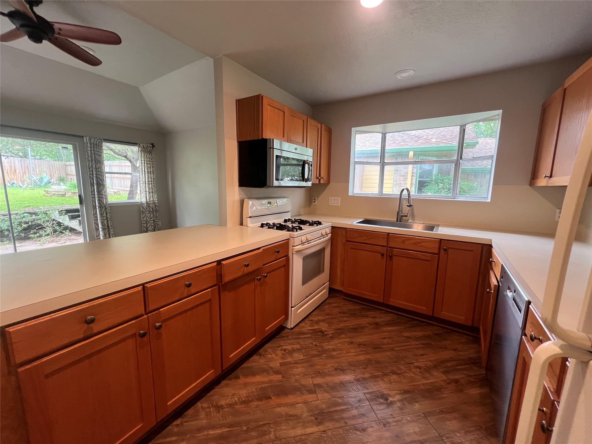 2908 Wadsworth Way Property Photo 8