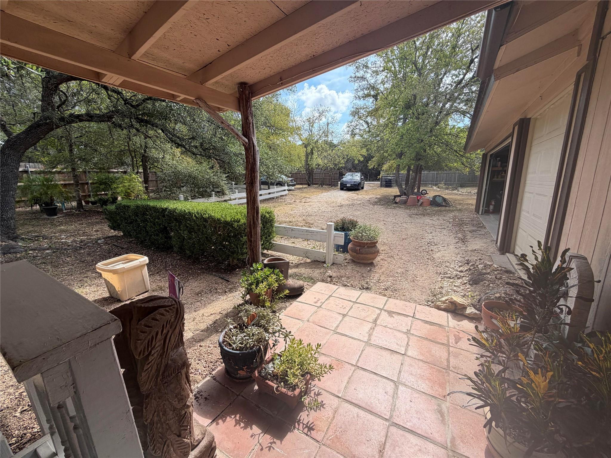 1804839 Property Photo 2