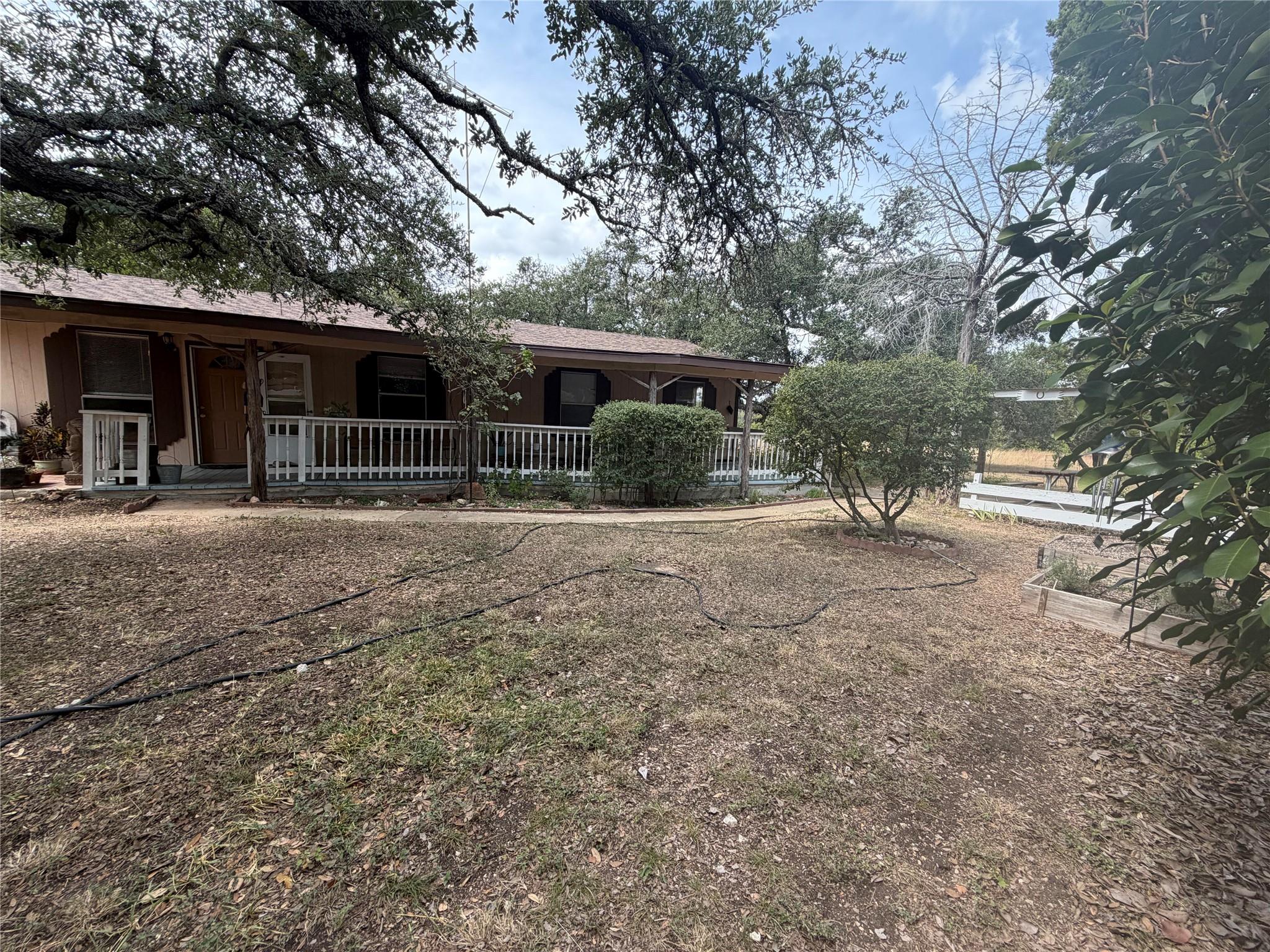 1804839 Property Photo 3