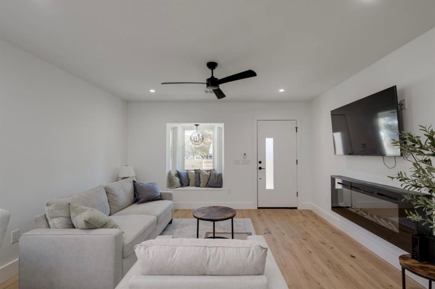 6308 Linda Ln Property Photo 3