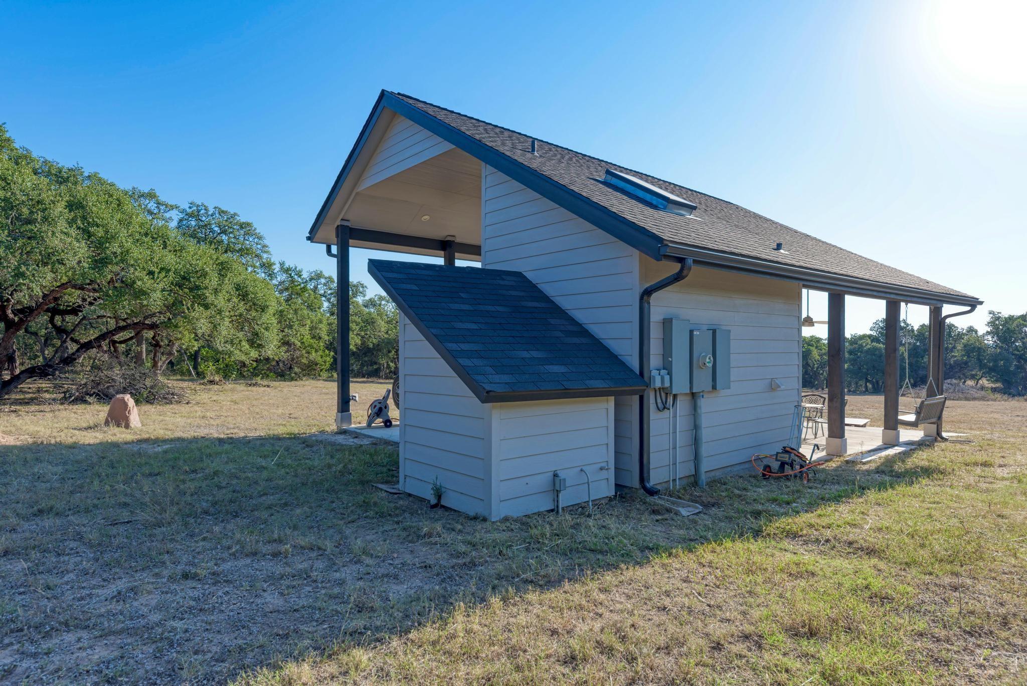 1805947 Property Photo 19