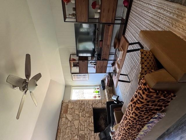 9512 Eddystone None Property Photo 10