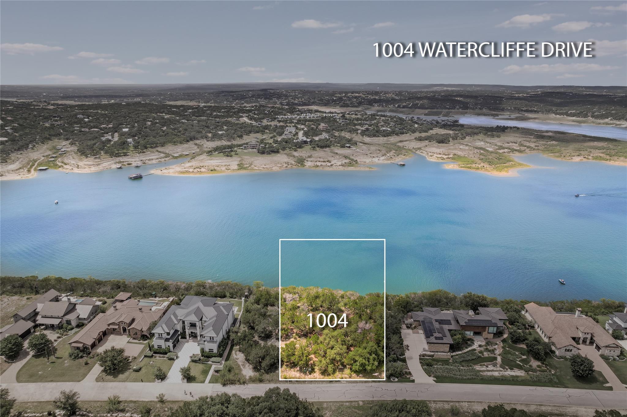 1004 Watercliffe Dr Property Photo 1