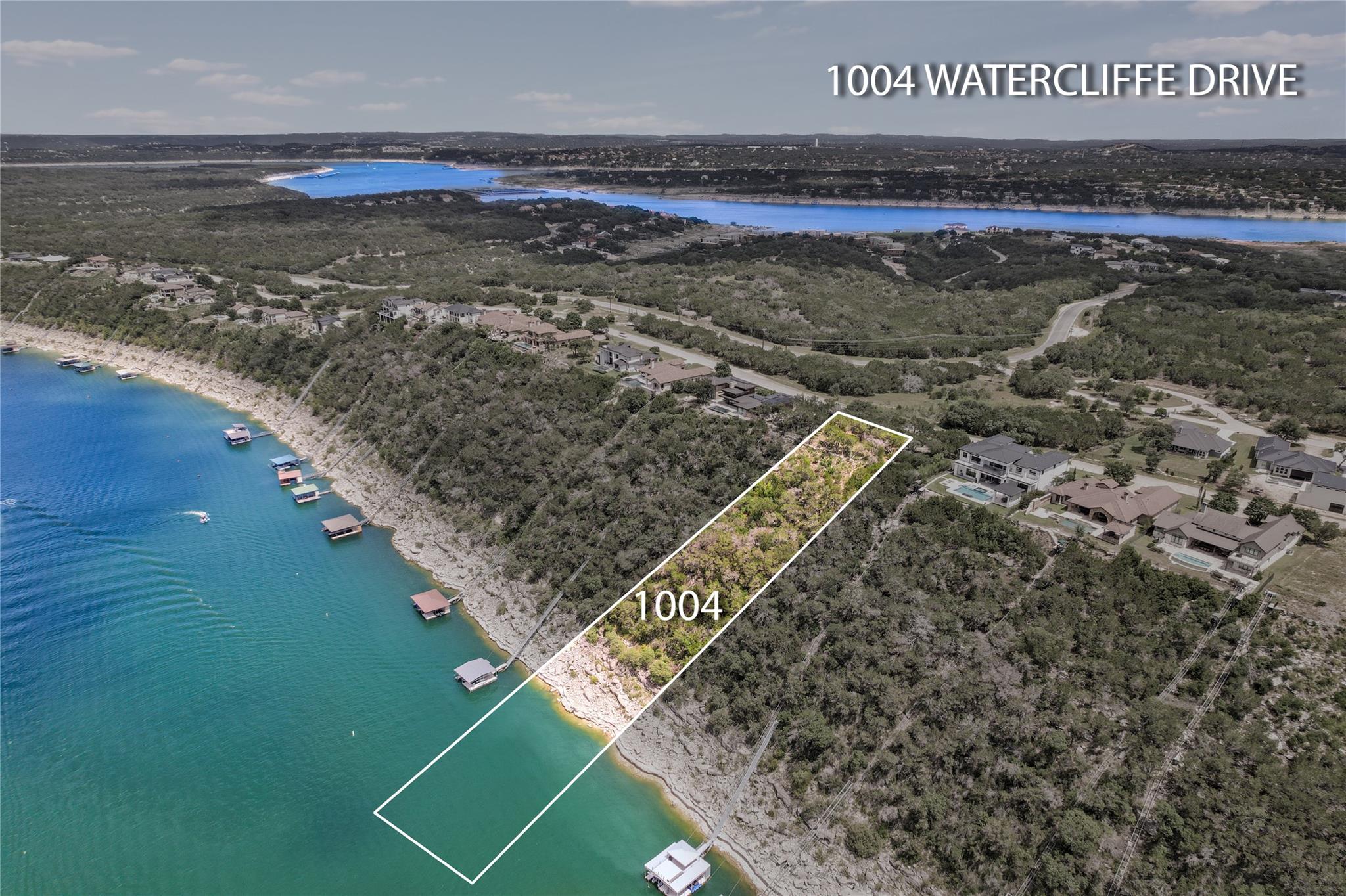 1004 Watercliffe Dr Property Photo 4