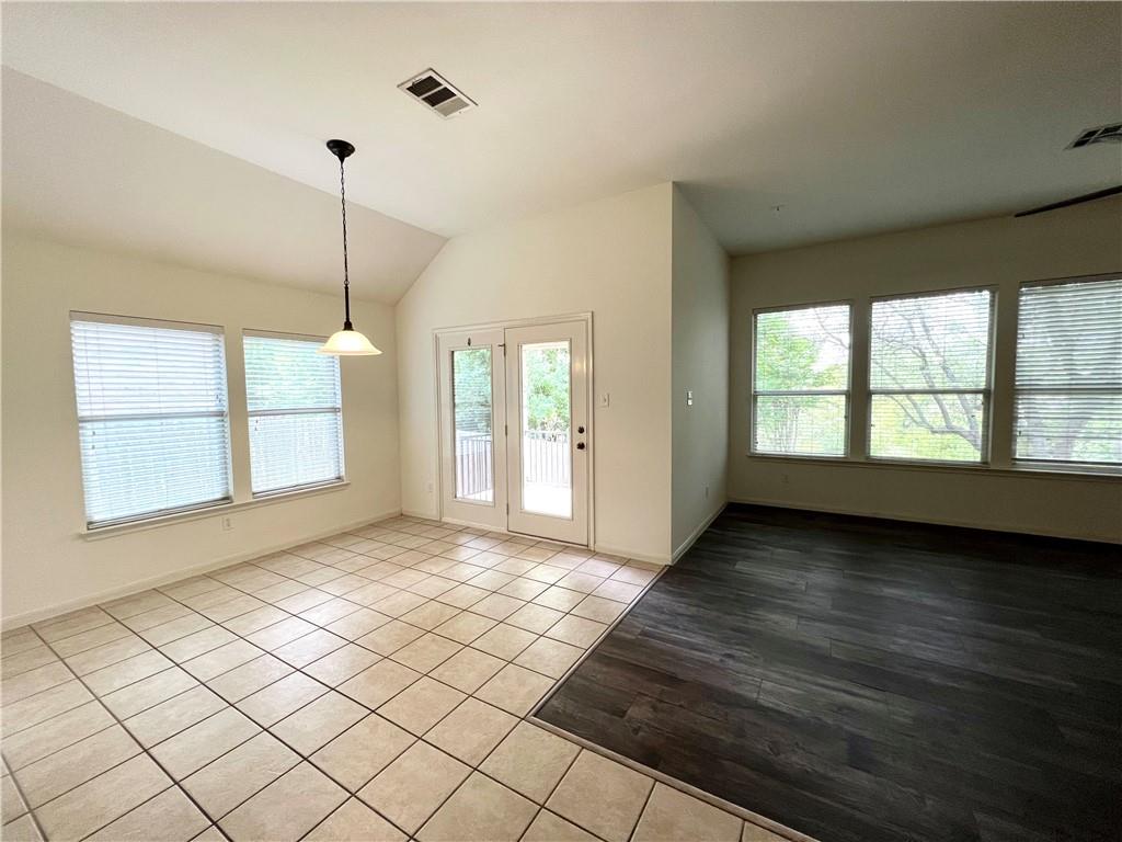 507 Red Hawk Dr Property Photo 8