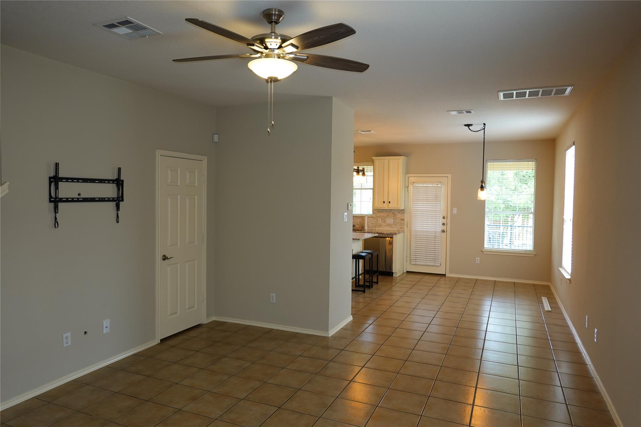 16100 S Great Oaks Dr #1902 Property Photo 5