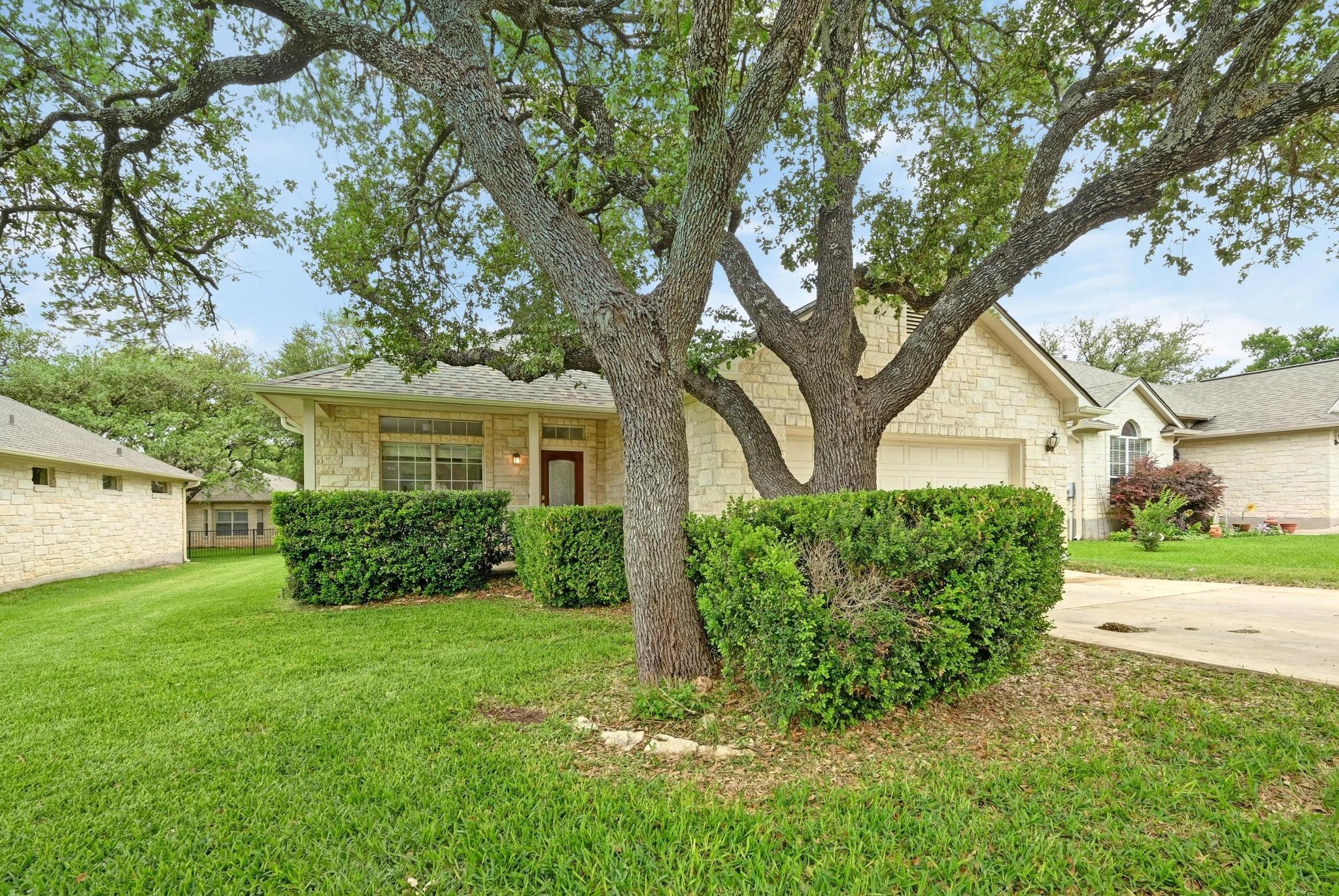 203 Texas Traditions Property Photo