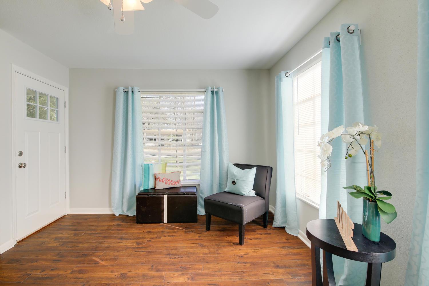 1905 W Saint Johns Ave #a Property Photo 4
